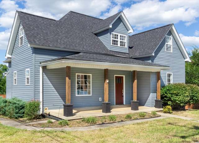 Property at 12 W Everett St, Sparta, TN 38583, 4 beds, 2 baths