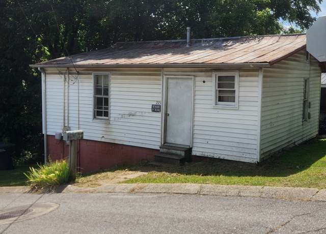 Property at 223 4th Ave E, Springfield, TN 37172, 1 bed, 1 bath