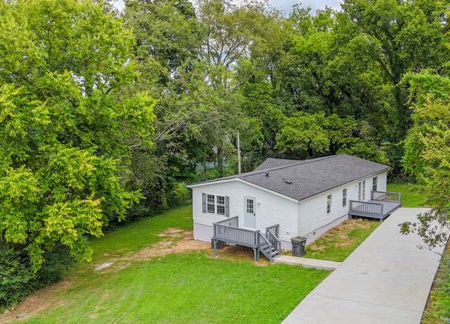 Property at 312B W Main St Unit B, Hartsville, TN 37074, 3 beds, 2 baths
