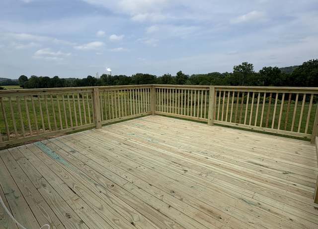 Property at 434 Buckeye Rd, Cumberland City, TN 37050, 3 beds, 2 baths