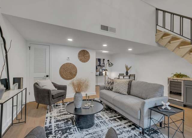 Property at 214 Old Hickory Blvd #122, Nashville, TN 37221, 1 bed, 1.5 baths