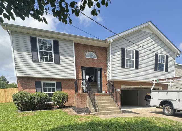 Property at 987 Silty Dr, Clarksville, TN 37042, 4 beds, 3 baths