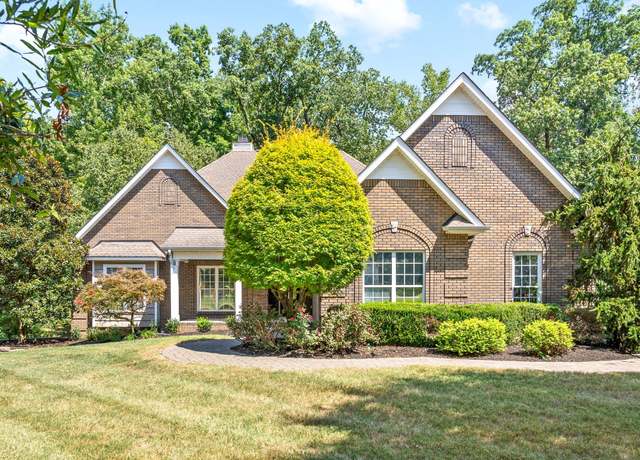 Property at 245 Cullom Way, Clarksville, TN 37043, 3 beds, 3.5 baths