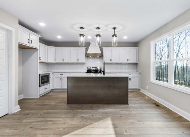 Property at 53 The Quarry, Clarksville, TN 37043, 4 beds, 2.5 baths