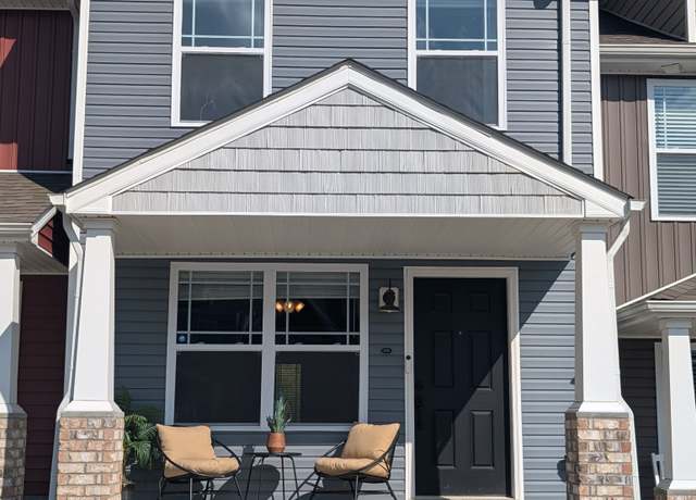 Property at 238 Woodland Valley Ln, Clarksville, TN 37040, 2 beds, 2.5 baths