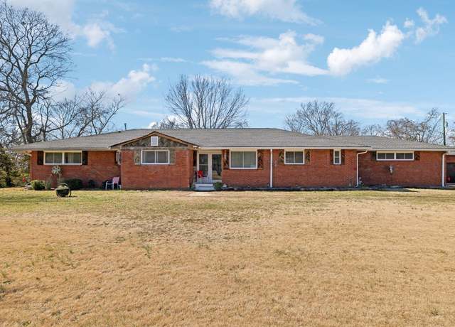 Property at 2408 Gardner Ln, Nashville, TN 37207, 4 beds, 3 baths