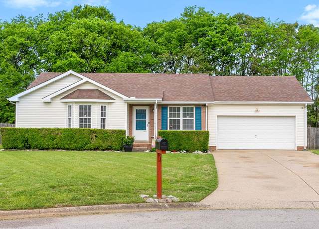 Property at 1402 Elliott Ct, Clarksville, TN 37042, 3 beds, 2 baths