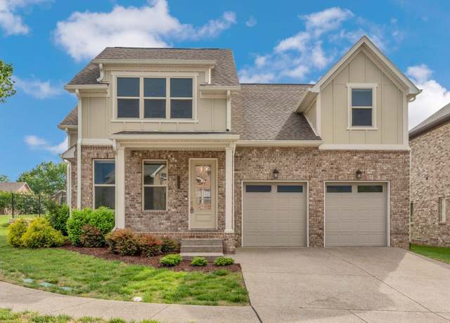Property at 2013 Blackstone Dr, Hendersonville, TN 37075, 4 beds, 3 baths
