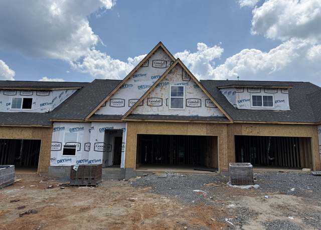 Property at 105 Yuma Ln, White House, TN 37188, 2 beds, 2 baths