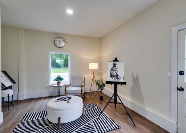 Property at 8060 Sawyer Brown Rd, Nashville, TN 37221, 3 beds, 2 baths