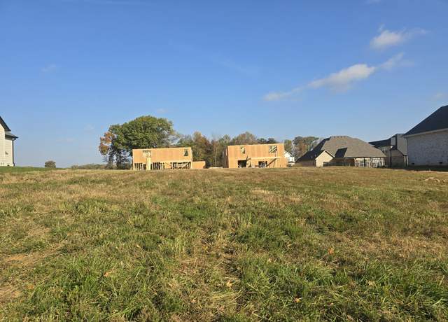 Property at 14 Dunbar Blf, Clarksville, TN 37043