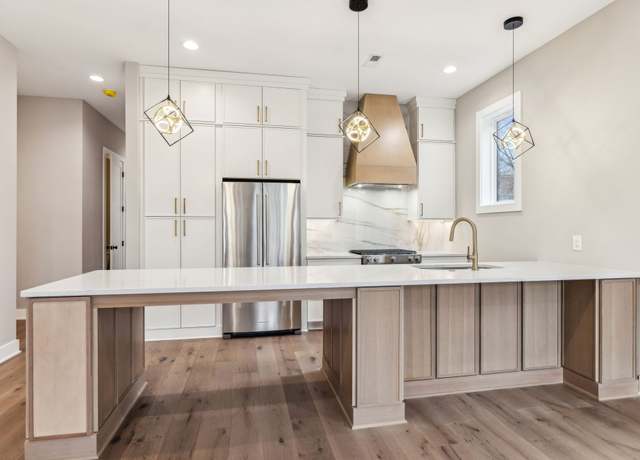 Property at 3207D Long Blvd, Nashville, TN 37203, 4 beds, 4.5 baths