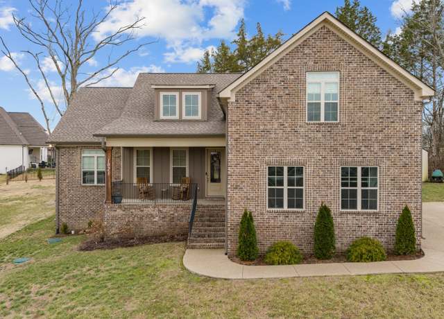 Property at 1021 C P Stewart Blvd, Lebanon, TN 37087, 4 beds, 3 baths