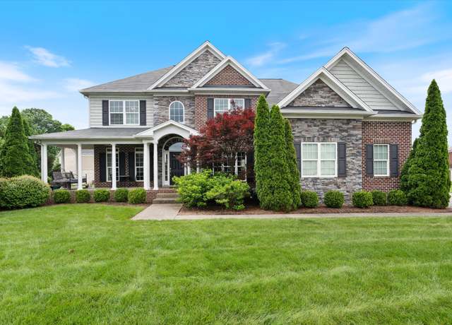 Property at 302 Lauderdale Ct, Thompsons Station, TN 37179, 5 beds, 3 baths