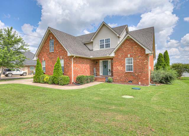 Property at 1050 Coral Dr, Murfreesboro, TN 37127, 3 beds, 2.5 baths