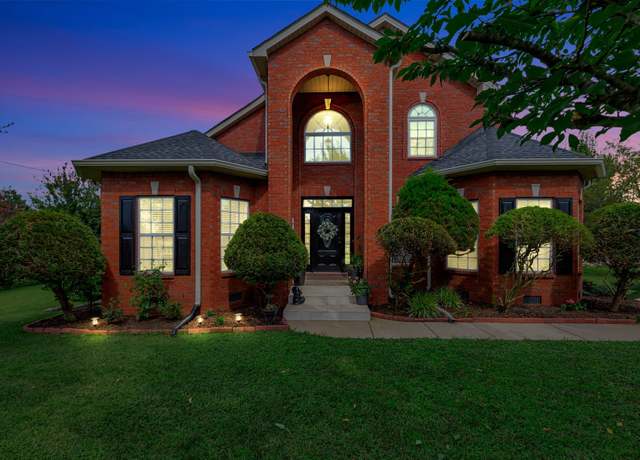 Property at 902 Rushmore Dr, Murfreesboro, TN 37129, 3 beds, 2 baths