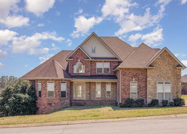 Property at 300 Dani Ct, Mount Juliet, TN 37122, 4 beds, 4.5 baths