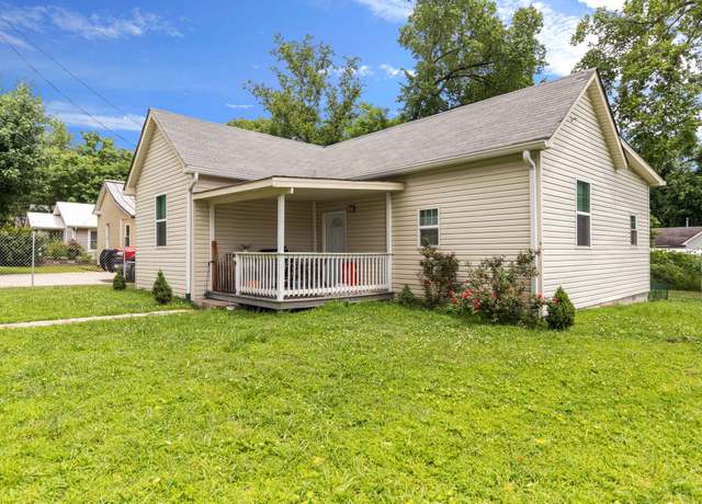 Property at 218 W Winchester St, Gallatin, TN 37066, 3 beds, 2 baths