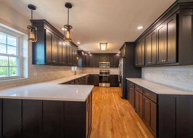 Property at 116 Smith Cir, Loretto, TN 38469, 3 beds, 2 baths