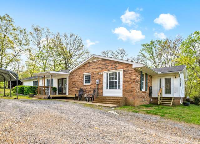 Property at 283 Lady Ln, Ashland City, TN 37015, 4 beds, 3 baths