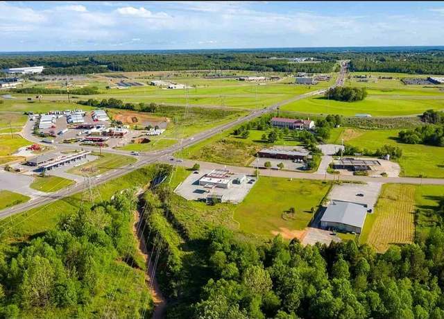Property at 59 Kenworth Blvd, Jackson, TN 38305