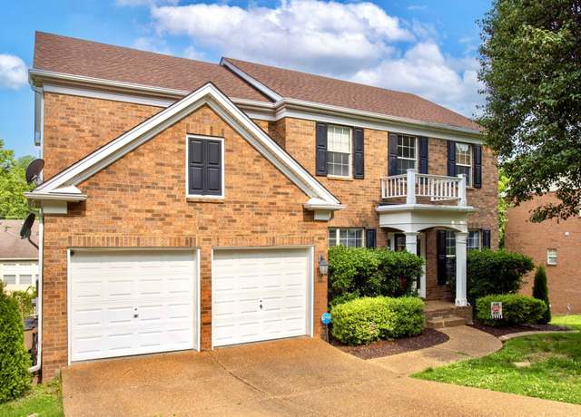 Property at 5741 Sterling Oaks Dr, Brentwood, TN 37027, 4 beds, 2.5 baths