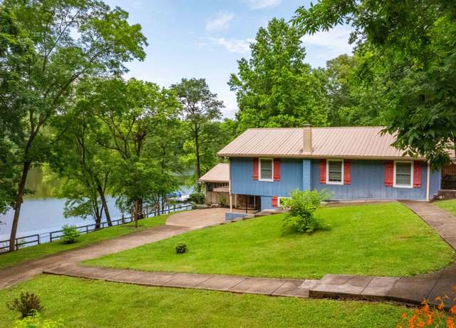 Property at 554 Hickman Shores Rd, Dover, TN 37058, 4 beds, 2 baths
