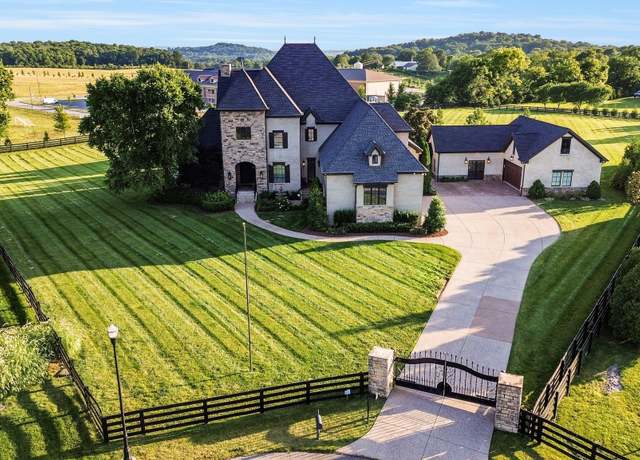 Property at 7219 Prairie Falcon Dr, Arrington, TN 37014, 5 beds, 5 baths