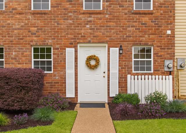 Property at 6405 Brookmead Cir, Hixson, TN 37343, 3 beds, 2.5 baths