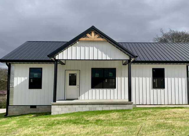 Property at 220 College St, Lewisburg, KY 42256, 3 beds, 2 baths