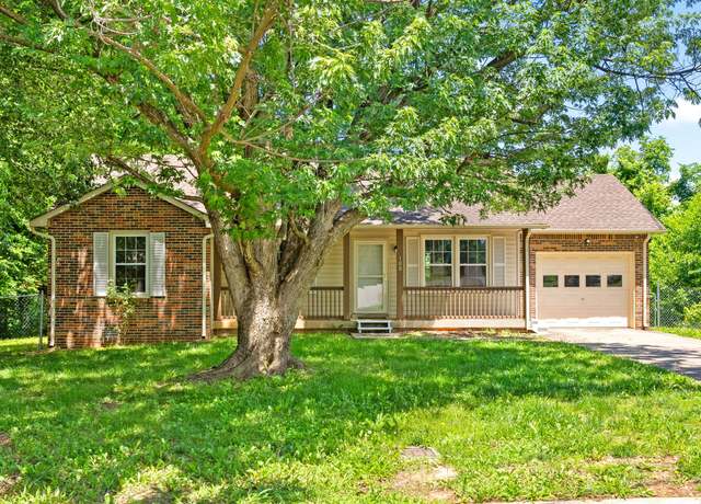 Property at 105 Iris Ct, Clarksville, TN 37042, 3 beds, 2 baths