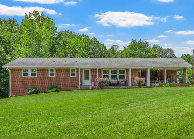 Property at 2500 Highway 48, Clarksville, TN 37040, 3 beds, 3 baths
