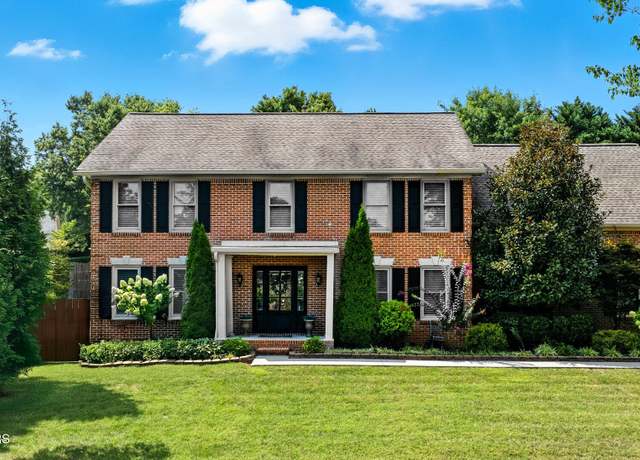 Property at 502 Mapletree Dr, Farragut, TN 37934, 4 beds, 2.5 baths