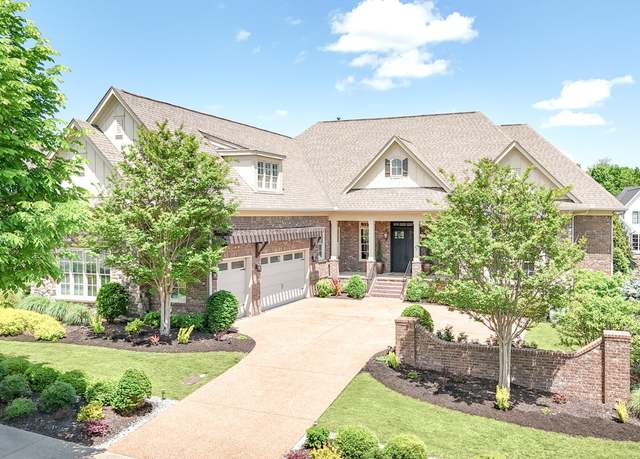 Property at 7216 Wildings Blvd, College Grove, TN 37046, 4 beds, 5 baths