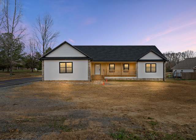 Property at 50 Sonoma Dr, Fayetteville, TN 37334, 3 beds, 2 baths