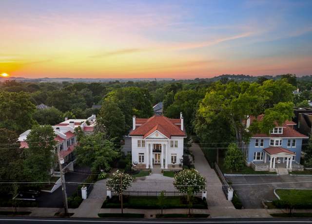 Property at 3728 West End Ave, Nashville, TN 37205, 5 beds, 5.5 baths
