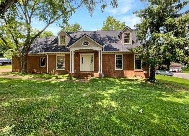 Property at 601 S Riverbend Ct, Nashville, TN 37221, 4 beds, 2.5 baths