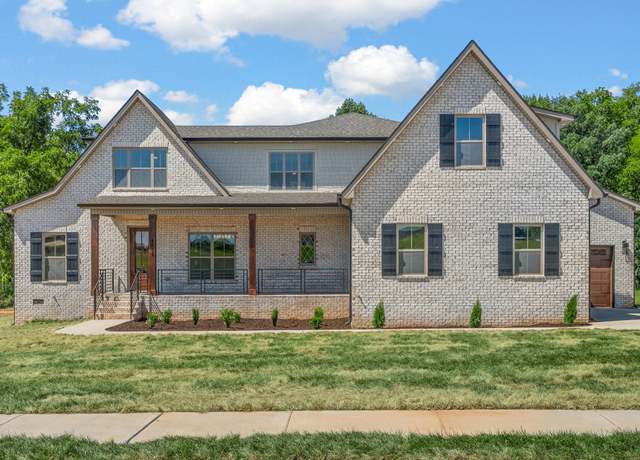 Property at 4914 Royal View Way, Clarksville, TN 37040, 4 beds, 3.5 baths