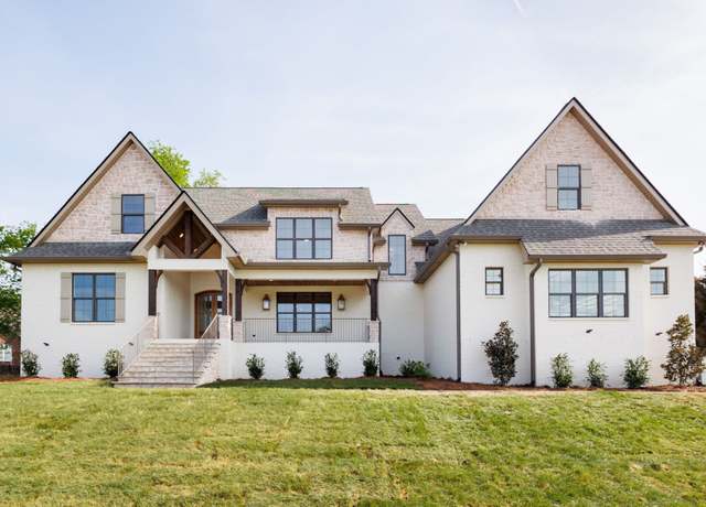 Property at 658 Burnett Rd, Mount Juliet, TN 37122, 4 beds, 4.5 baths