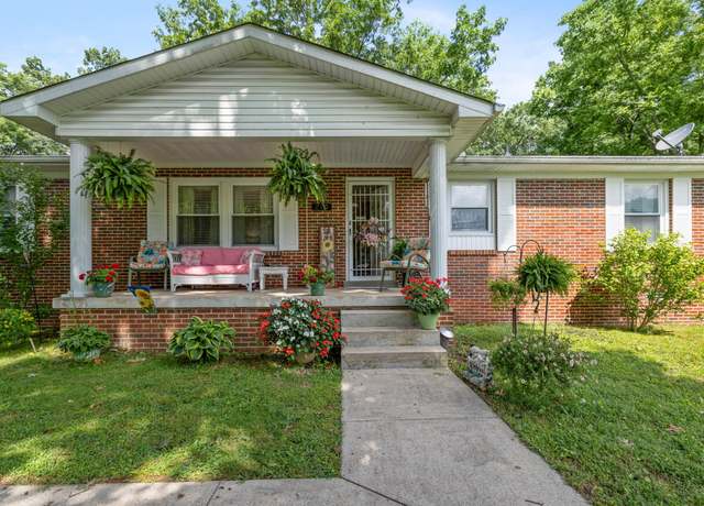 Property at 110 Ligon Dr, Shelbyville, TN 37160, 3 beds, 2 baths