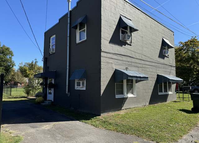 Property at 500 Church St, Dickson, TN 37055, 4 beds, 2 baths