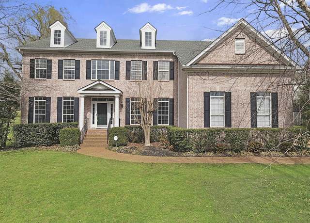 Property at 848 Loretta Dr, Goodlettsville, TN 37072, 5 beds, 4 baths