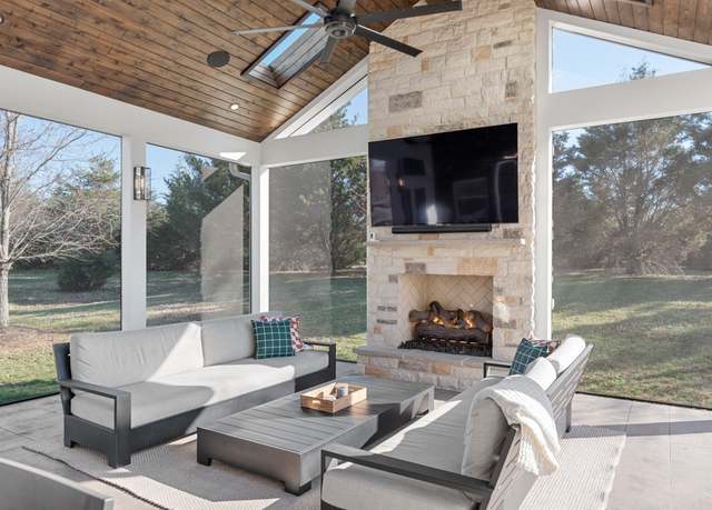 Property at 1388 Moonlight Trl, Brentwood, TN 37027, 5 beds, 3.5 baths