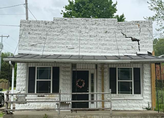 Property at 500 S Russell St, Portland, TN 37148, 2 beds, 1 bath