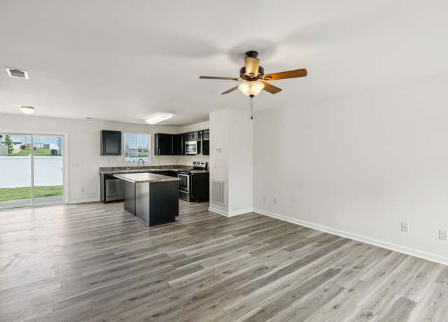 Property at 259 Hollandale Rd, La Vergne, TN 37086, 4 beds, 2.5 baths