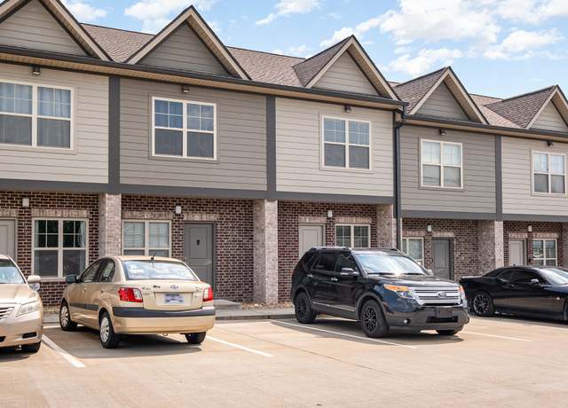 Property at 121 Bellvue Dr, Lebanon, TN 37090, 2 beds, 2.5 baths
