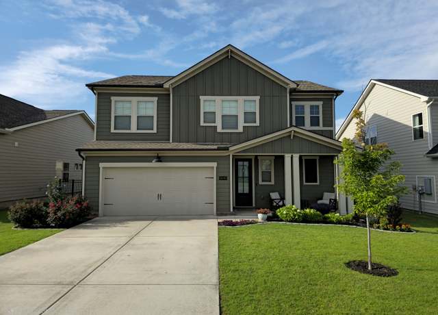 Property at 3640 Shady Forest Dr, Murfreesboro, TN 37128, 5 beds, 3 baths