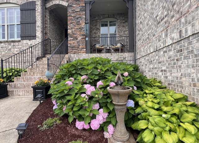 Property at 119 Ridgebend Dr, Murfreesboro, TN 37128, 4 beds, 4 baths