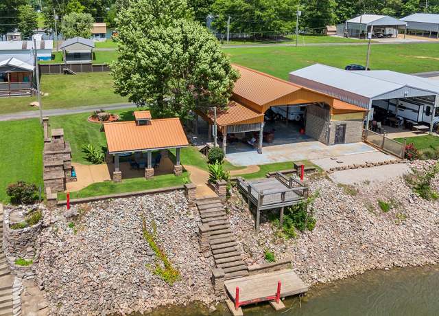 Property at 625 River Rd, Clifton, TN 38425
