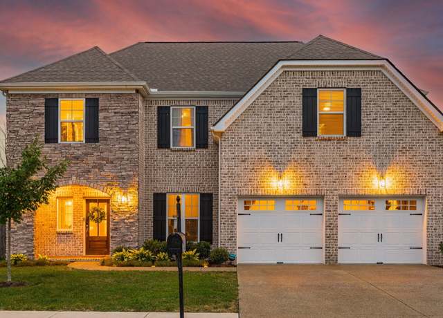 Property at 1047 Kirkwood Ln, Gallatin, TN 37066, 4 beds, 3.5 baths